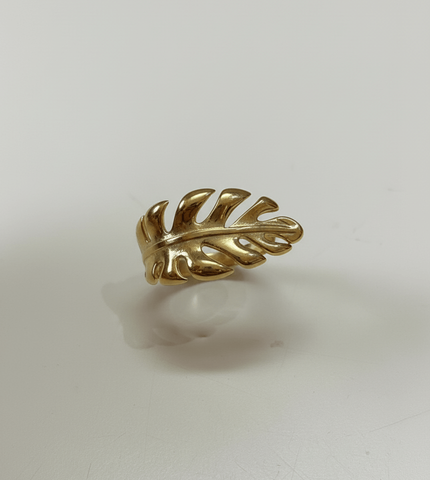 Elegant Leaf Design Adjustable Ring - Image 3