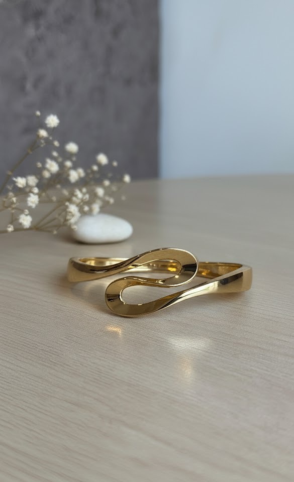 Stylish Gold-Plated Wave Design Brass Bracelet for Women & Girls - Image 4